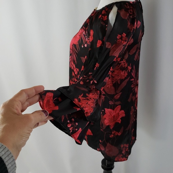 🎄by & by floral top🎄 red and black cold shoulder - Picture 2 of 8